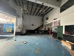 First East Centre (D14), Factory #522782021